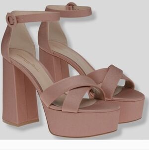 Gianvito Rossi Sheridan platform sandals